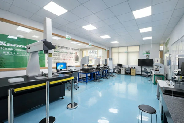 Stepped glass for precision instruments and optical equipment