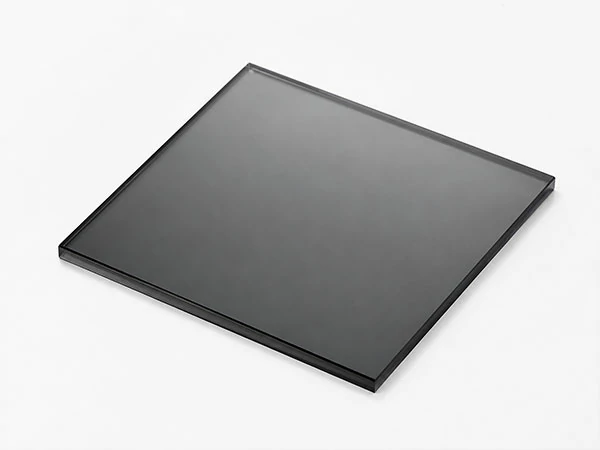 Gelivable tinted glass material