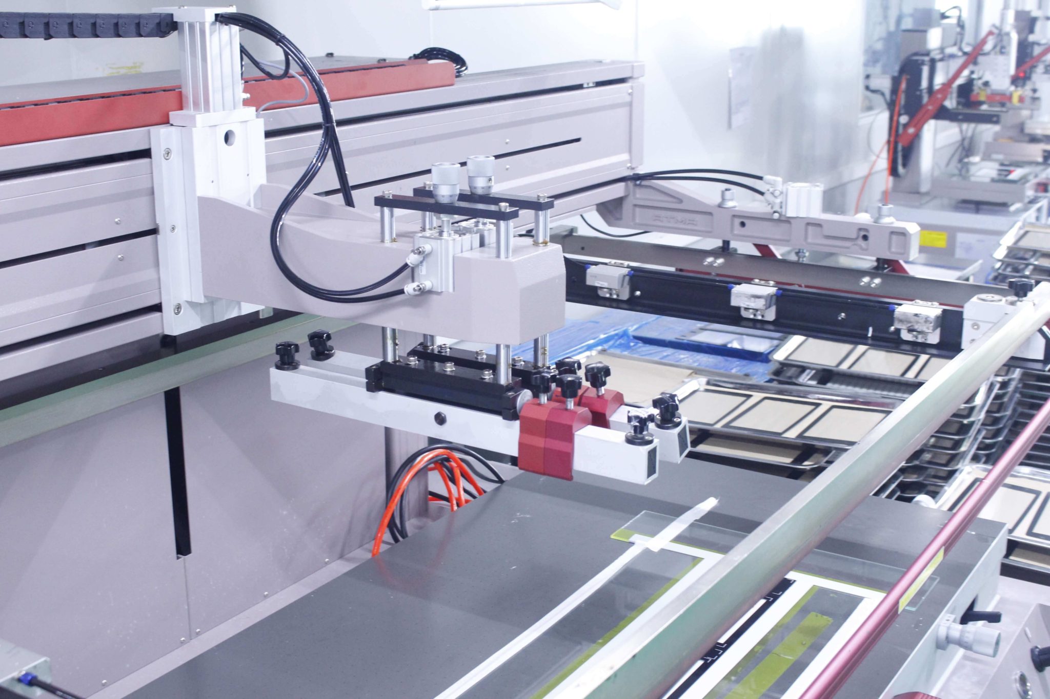 Corning Gorilla Glass and anti glare glass Supplier